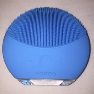 FOREO LUNA mini 2 Facial Cleansing Brush